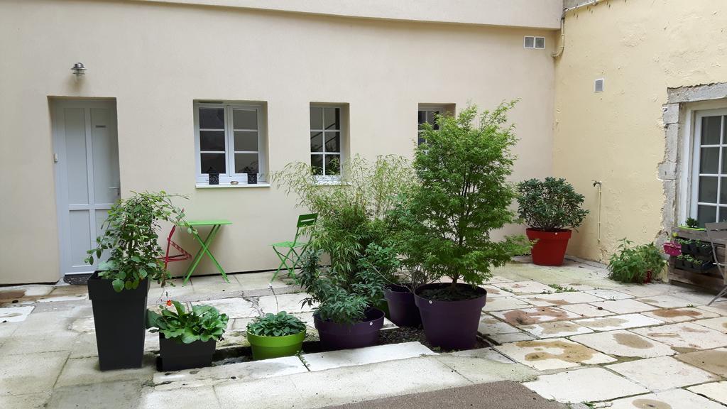 Les Tomettes Apartment Dole Exterior photo